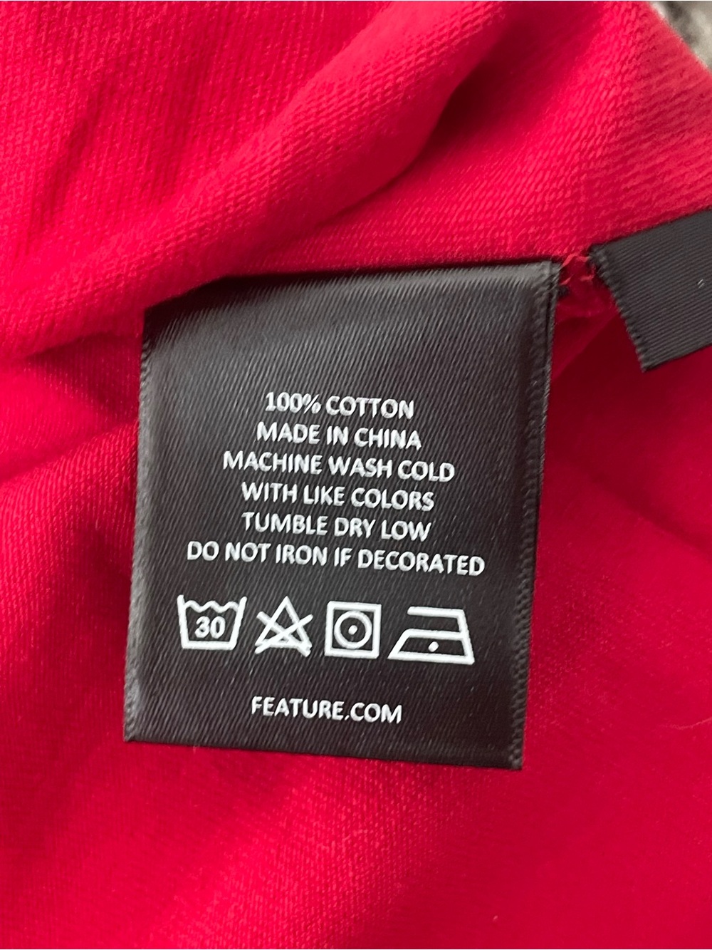 Feature Script Tee in Savvy Red - Picture 6 of 6